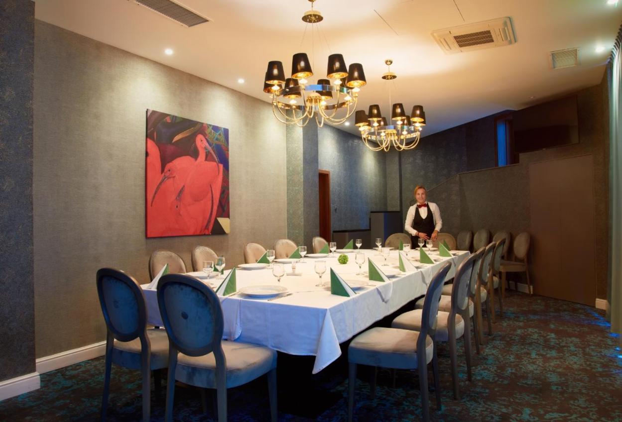 Hotel Univers Κλουζ-Ναπόκα Εξωτερικό φωτογραφία